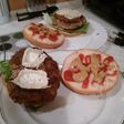 Hamburguesa de carne con queso de cabra