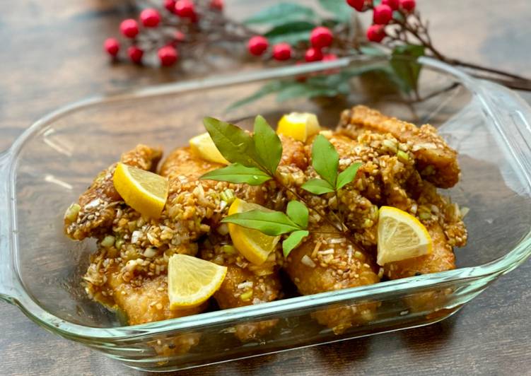 Fried Chicken Wings in Sweet Chili Soy Sauce