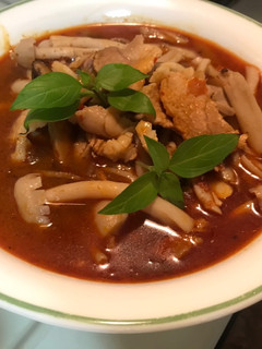 麻辣燙煮美白菇肉 的食譜成品照片