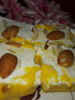 मैंगो बर्फी (Mango barfi recipe in hindi) रेसिपी मुख्य फोटो