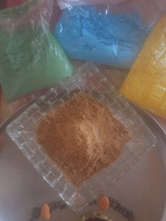 ઠંડાઈ પાઉડર (Thandai Powder Recipe In Gujarati) રેસીપી મુખ્ય ફોટો