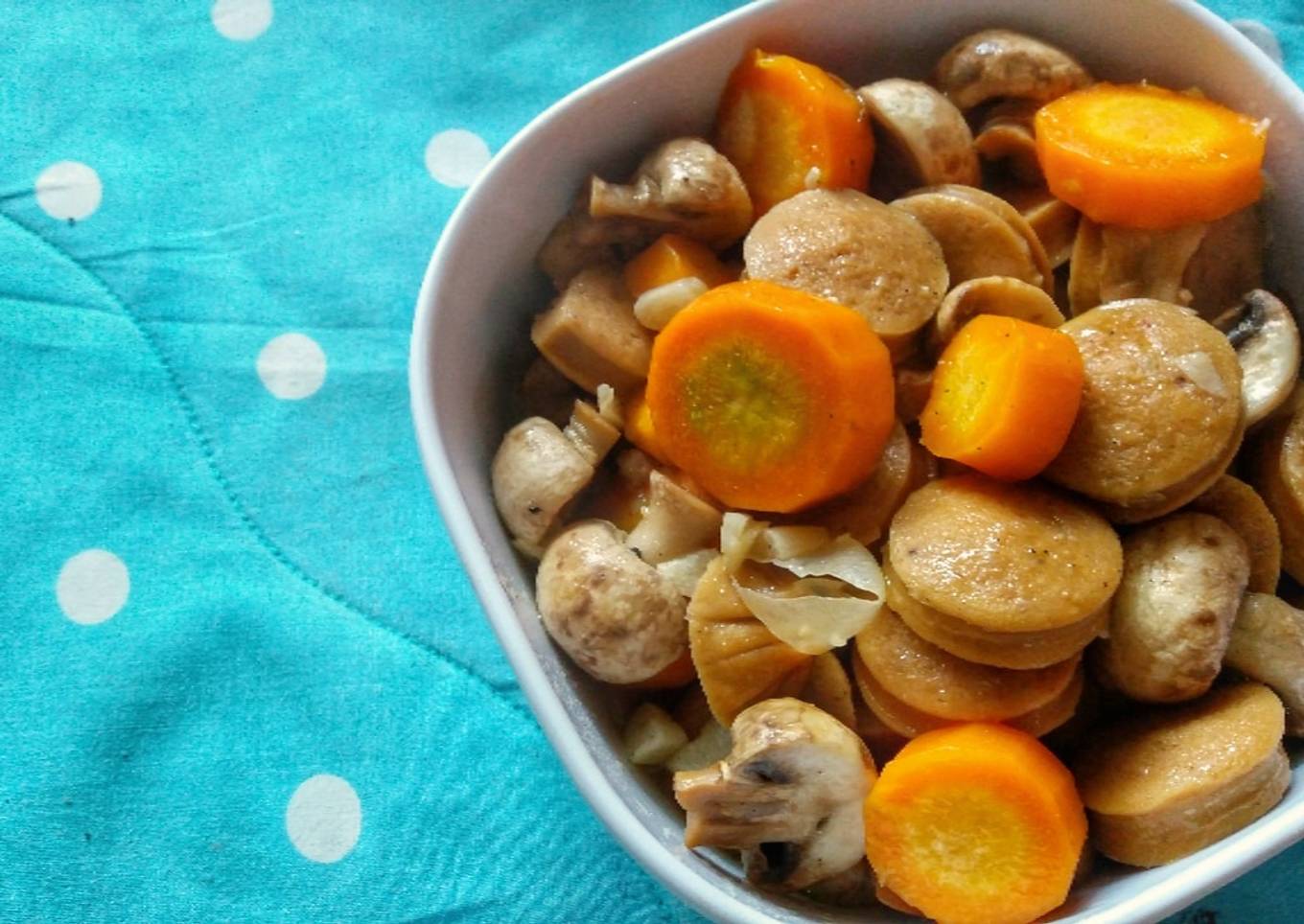 Stir Fried Sausages Carrot and Mushrooms