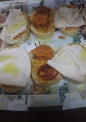 Foto principal de Pan con dos jamones y algo más