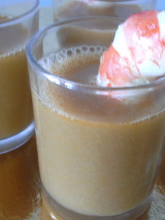 Una foto de Chupitos de crema de gambones