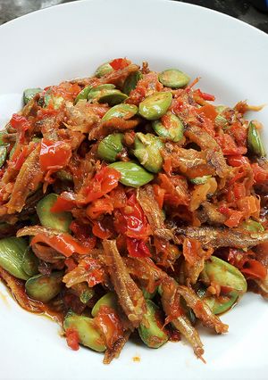 Foto resep Sambal petai dan teri yg bikin makan nambah terus