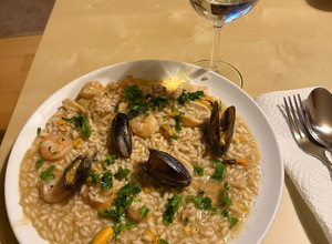 A picture of Seafood risotto.