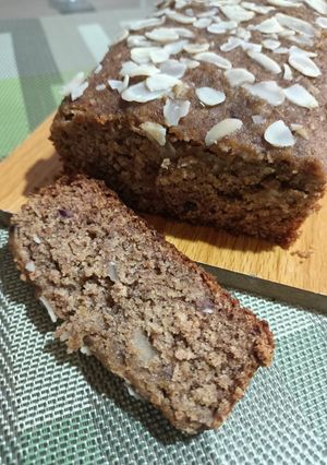Une photo de Cake sans gluten à la pâte de dattes