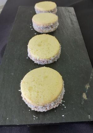 Una foto de Alfajores de maicena