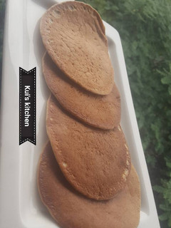 A picture of Yummy oats banana pancakes.