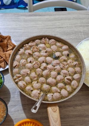 Foto resep Bakso Kuah Tanpa Tetelan Rumahan Komplit, Hangat Gurih Bikin Nagih!