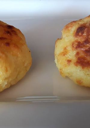 Foto principal de Bolitas de queso y copos de patata