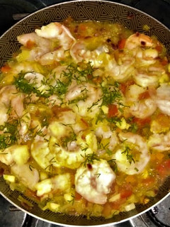 Una foto de Camarones🍤🍤 Guisados al Ajillo - Estilo Mexicano
