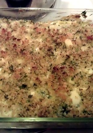 A picture of Spinach & Artichoke Mac and Cheese.