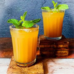 A picture of Gud Aam Panna.
