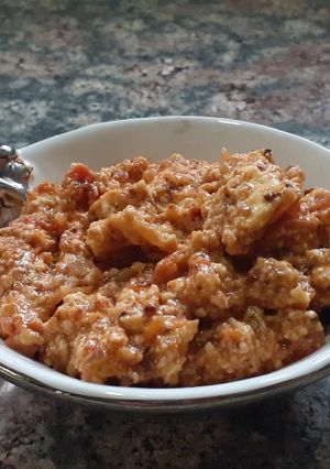 A picture of Paneer bhurji with sauce.