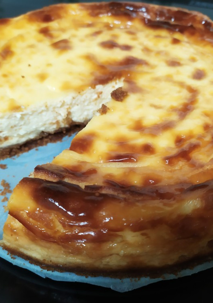Una foto de Tarta de queso con base de galleta