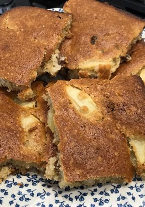 A picture of Apple cake.