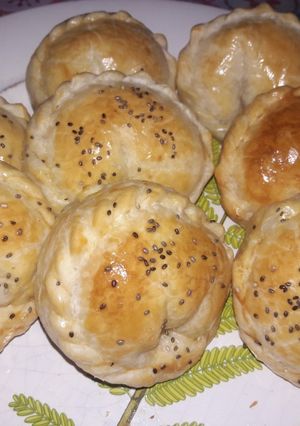 Una foto de Empanadas de Jamón, Queso y cebolla de Verdeo🥟