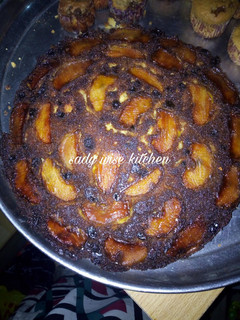 A picture of Apple cake.
