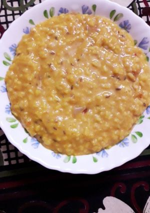 A picture of Urad ki daal.