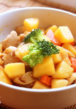 【英國主婦廚房】❤︎日式馬鈴薯燉肉（雞肉版） 的食譜成品照片