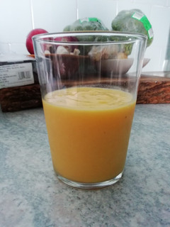 Una foto de Smoothie mango + jengibre