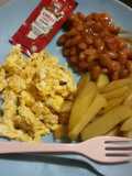 Baked beans bersama telur dan kentang