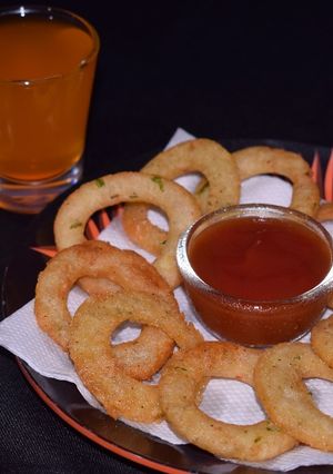 A picture of Garlic Potato Rings.
