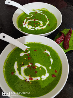 A picture of Spinach soup.