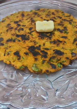 मक्का मैथी परांठा (makka methi paratha recipe in Hindi) रेसिपी मुख्य फोटो