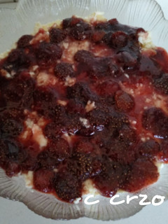 Una foto de Calostros de vaca con fresas