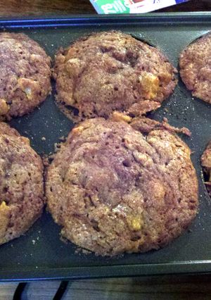 A picture of Pumpkin Apple Strusel Muffins.
