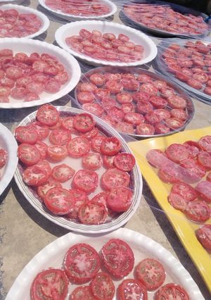 صورة لوصفة بندورة مجففة لذيذي كتير 😋