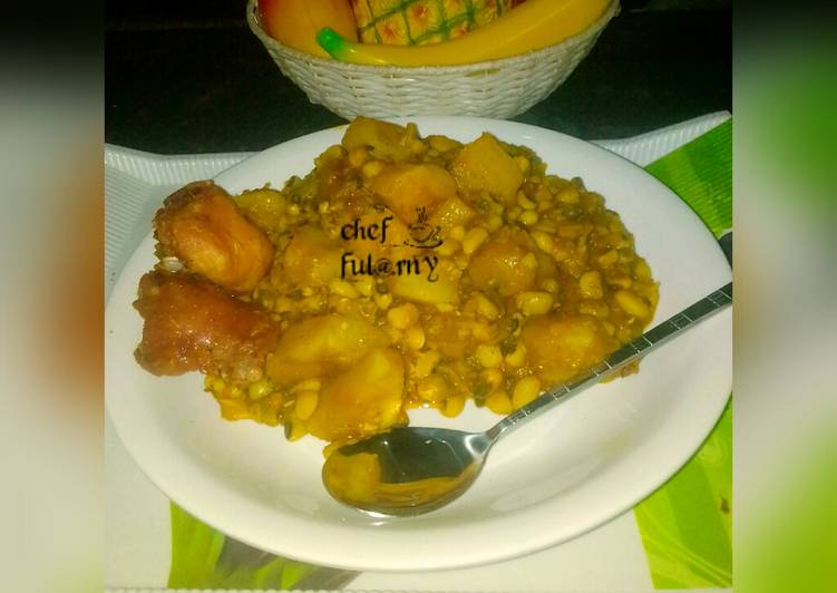 Recipe of Delicious Beans and sweet patotoes porridge by salma.s.Adam