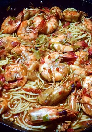 Una foto de Macarrones con Langostinos