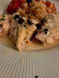 Brótola al roquefort, langostinos y timbal de arroz al fumet