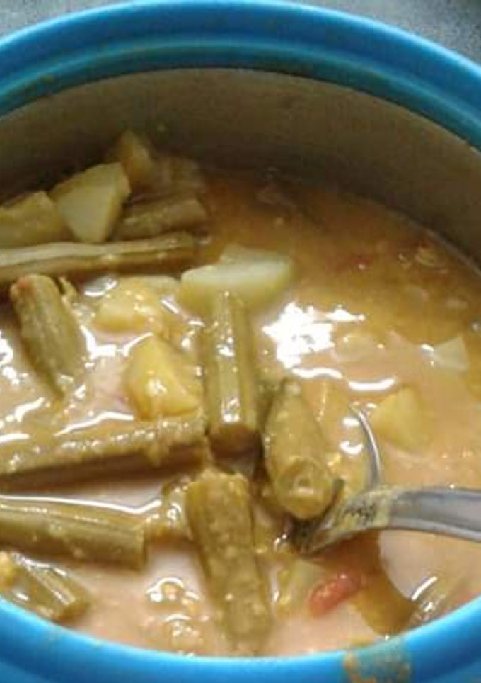 முள்ளங்கி முருங்கைக்காய் சாம்பார் செய்முறை முக்கிய புகைப்படம்