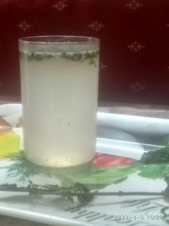 લીંબુ ફ્રેશ ફુદીનો શરબત (Limbu Fresh Pudina Sharbat Recipe In Gujarati) રેસીપી મુખ્ય ફોટો