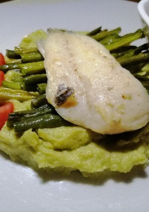 A picture of Cauliflower and Avocado mash.