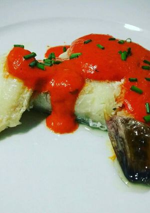 Foto principal de Bacalao confitado a baja temperatura con emulsión de piquillos
