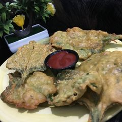 A picture of PALAK PAKORAY #RamadanSpecial.