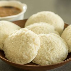 A picture of Rava Idly.