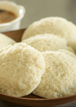 A picture of Rava Idly.