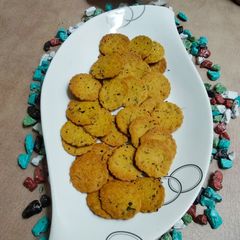 A picture of Baked whole wheat mathri.
