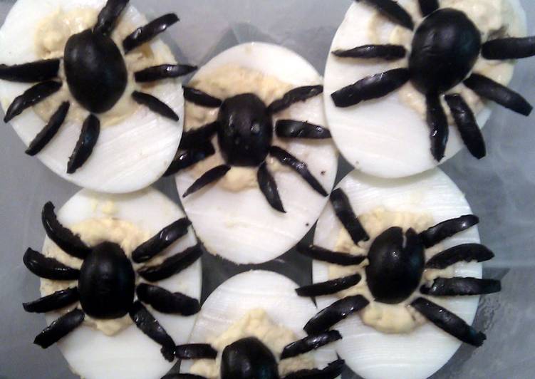 Steps to Prepare Perfect Deviled egg Spiders