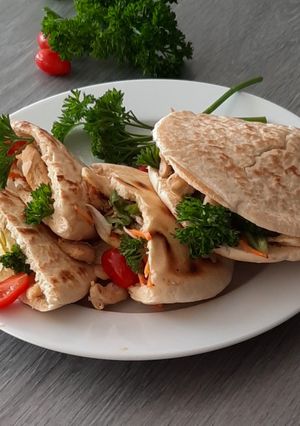 A picture of Summer Pita lunch.