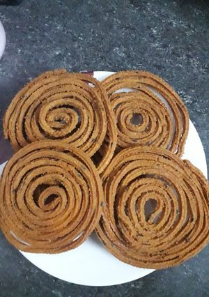 A picture of Murukku.