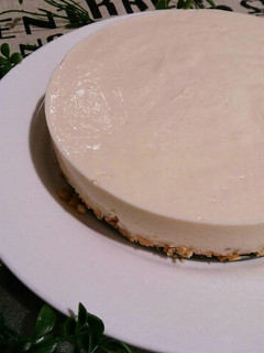 A picture of Vanilla Yogurt Cheesecake.