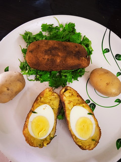 மேஷ்டு பொட்டேடோ ஸ்காட்ச் எக்ஸ்(Mashed Potato Scotch Eggs) செய்முறை முக்கிய புகைப்படம்