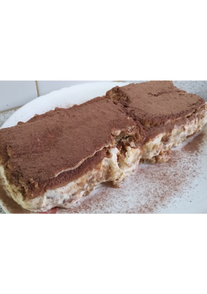 Una foto de Postre tipo tiramisú